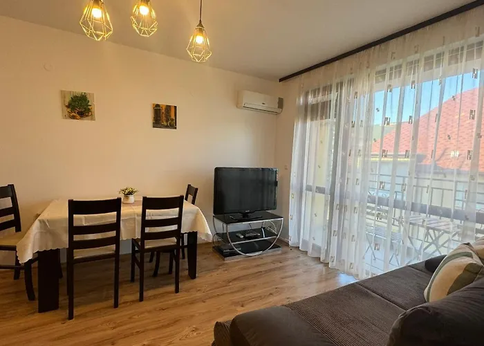 Bratanov Siana 5 Apartament *